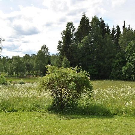 Orsastuguthyrning-Oljonsbynヴィラ エクステリア 写真