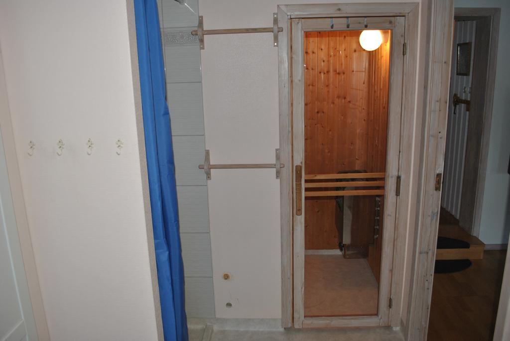 Orsastuguthyrning-Oljonsbynヴィラ 部屋 写真